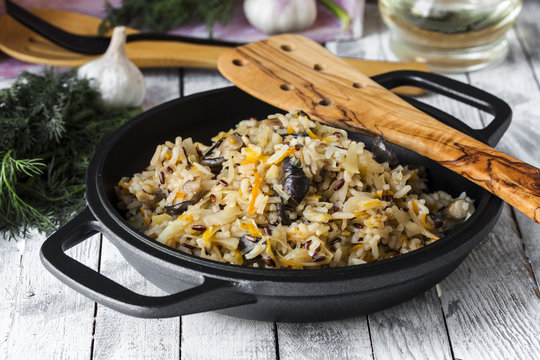 fried rice with cabbage and mushrooms