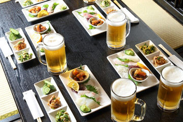 居酒屋〜ビールと料理 © BRAD