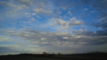 nuvole sulla spiaggia