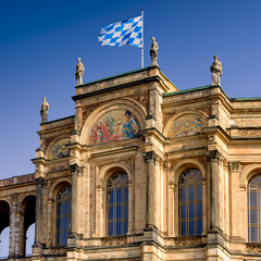 Fototapeta na wymiar Maximilianeum sehenswürdigkeiten Münchner Parlament des Freistaats Bayern hochauflösend Panorama HD 