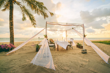 romantic dinner setting