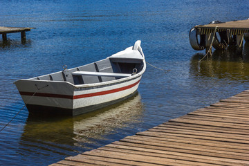 Obraz premium Barco e trapiche.