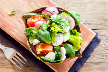 spring vegetable salad with feta