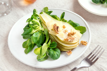 Pear salad