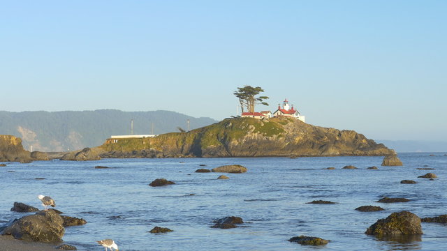 Pan of the Battery Point Lighthouse just before sunset in Crescent City, Northern California; Panasonic GH4.