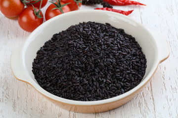 Raw black wild rice