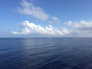 Fototapeta premium Nothing but Sea and Sky