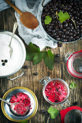Ingredients for blackcurrant jam