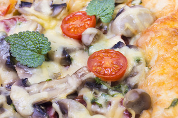 hot juicy rich pizza
