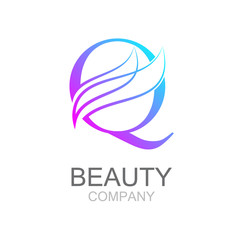 Abstract letter Q logo design template with beauty industry and fashion logo.cosmetics business, natural,spa salons. yoga, medicine companies and clinics