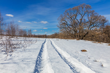 Obraz premium Snow track in the field