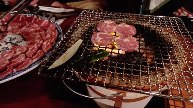 Jingisukan - Grilling Lamb Mutton at a Japanese "Genghis Khan" Restaurant