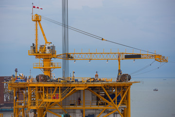 Oil rig crane