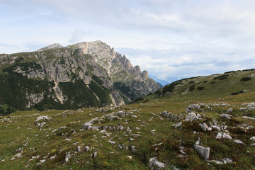 Fototapeta na wymiar panorama da Prato Piazza (Dolomiti).