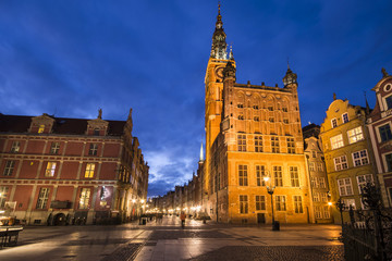 Fototapeta na wymiar Gdansk. Danzig - night view of the Old Town