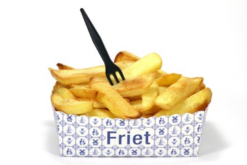 dicke niederländische Pommes Frites in einem Papptray
