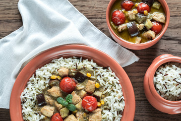 Thai green chicken curry with mix of white and wild rice
