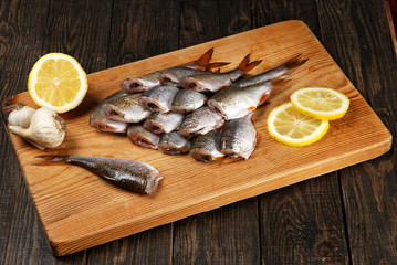 Raw fish with lemon