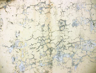Papier Peint photo Lavable Vieux mur texturé sale Naples, Italie - 28 mars 2016 : vieux, usé par les intempéries, brisé, mur en ruine de la cour