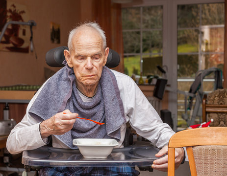 Requiring care Seniors eating