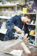 The master cuts the part