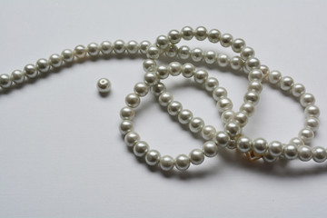 pearls, pearl necklaces