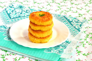 Fried rice patties. Easy vegetarian recipe