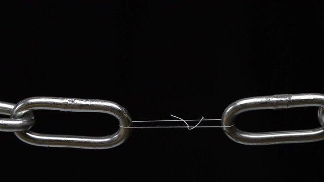 Kette reisst am schwachen Glied