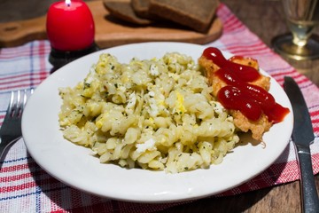 candlelight dinner pasta 