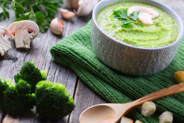 Cream Soup with Broccoli