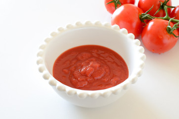 トマトピューレ