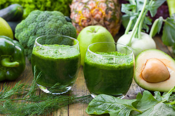 Loosing weight with healthy green smoothies