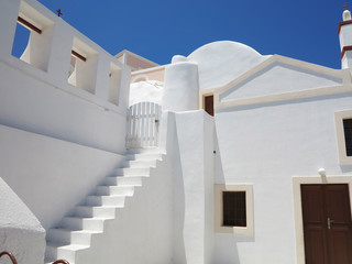 Romantic beautiful cityscape and blue sky of Oia on Santorini in