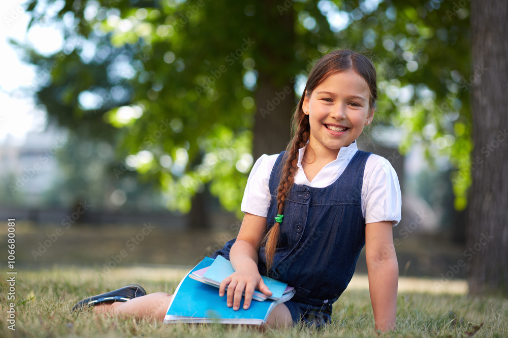 Poster Happy schoolgirl