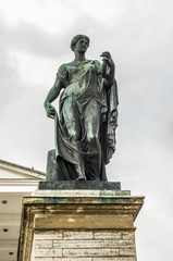 Obraz premium Flora Statue of Cameron Gallery in Catharine Park