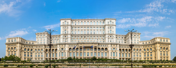 Parliament in Bucharest - obrazy, fototapety, plakaty
