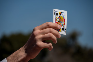 Truco de magia con naipe © yolicanizares