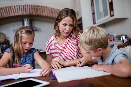 Homework Kids Images – Browse 641,812 Stock Photos, Vectors, and Video ...