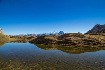 Fototapeta na wymiar Montagne - Lac de Peyre