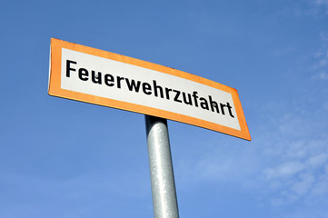 Feuerwehrzufahrt, Schild, Brandschutz, Rettungsweg, Feuerwehr, Halteverbot, Rettungswagen,...