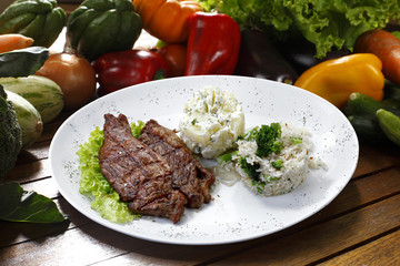 Rice with potatoes and meat.