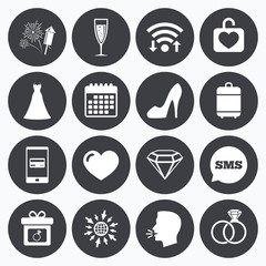 Wedding, engagement icons. Locker with heart.