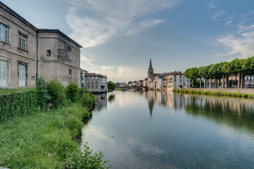 Fototapeta na wymiar Le Salat river in Saint Girons, France