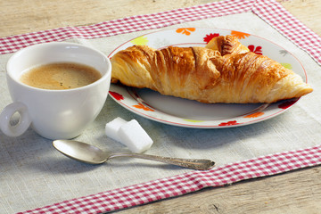 café et croissant 31032016