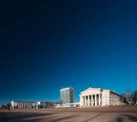 Fototapeta na wymiar Building Of Gomel Regional Drama Theatre On The Lenin Square in 