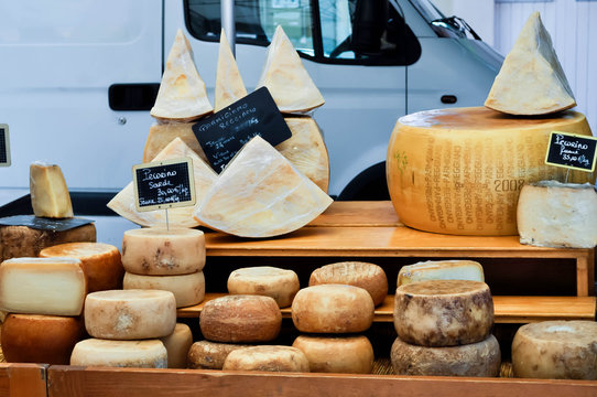 Etal de fromager.