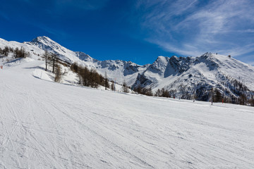Fototapeta na wymiar Ski slopes in the Via Lattea