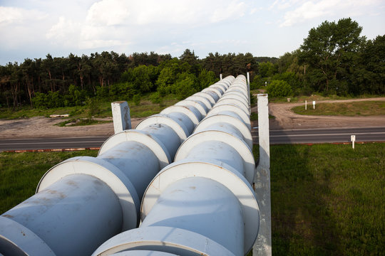 Elevated section of the pipelines