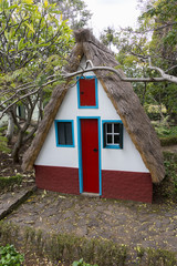 Fototapeta na wymiar Traditional rural house in Santana Madeira