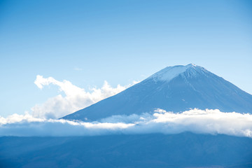 Fototapeta na wymiar Mount Fuji with beautiful cloud